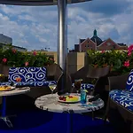 Beacon Hotel & Corporate Quarters