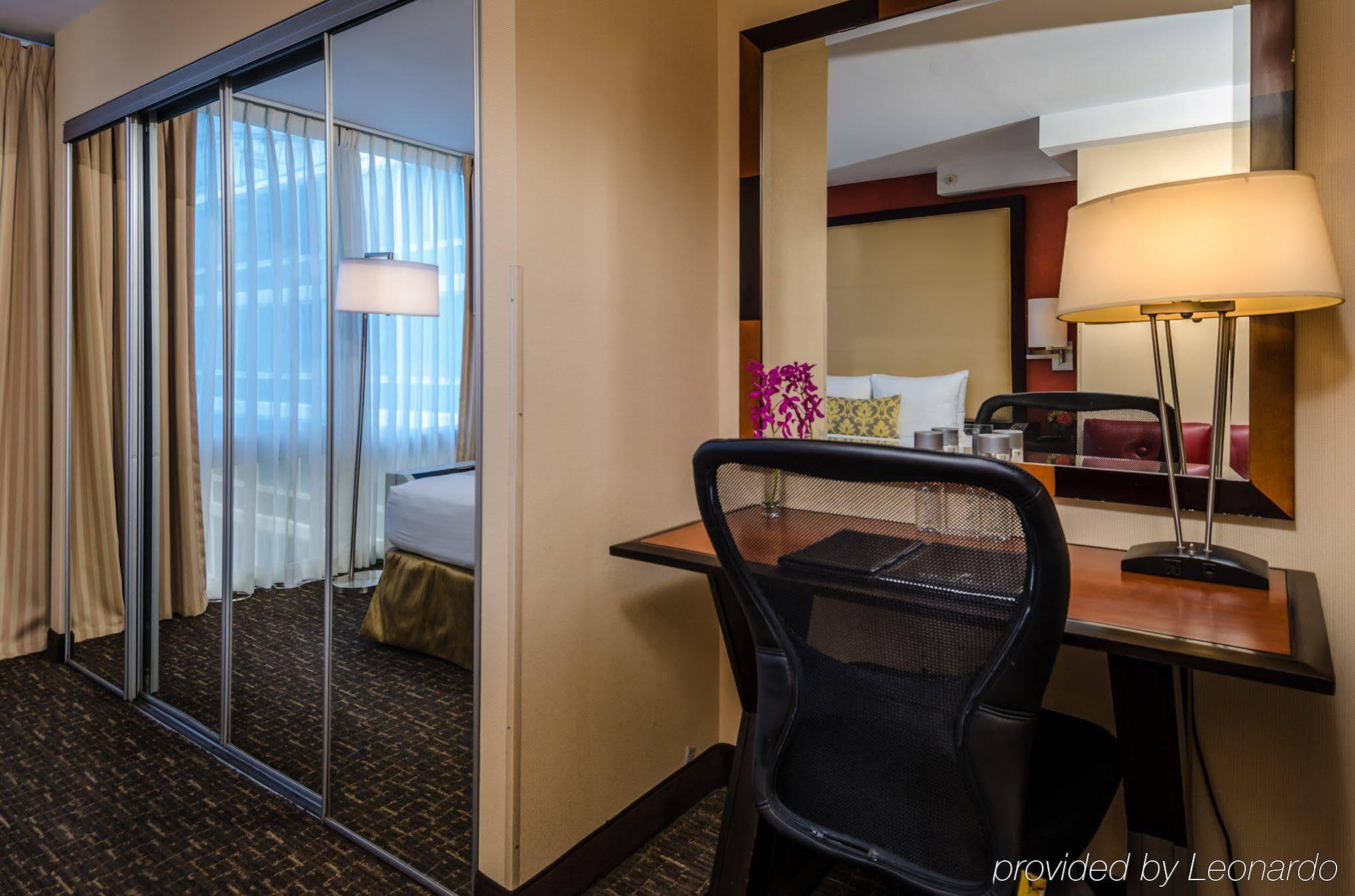 Hotel Beacon & Corporate Quarters 4*