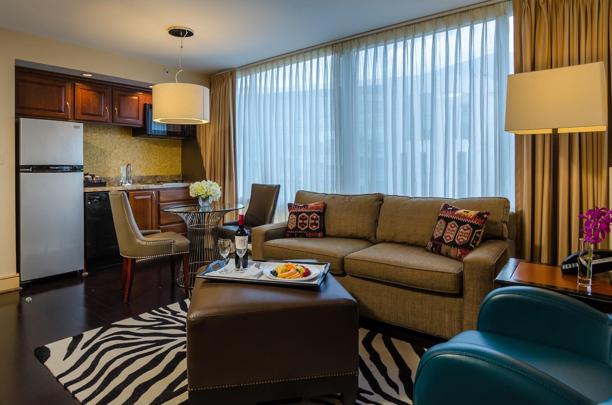 Beacon & Corporate Quarters Hotel 4*
