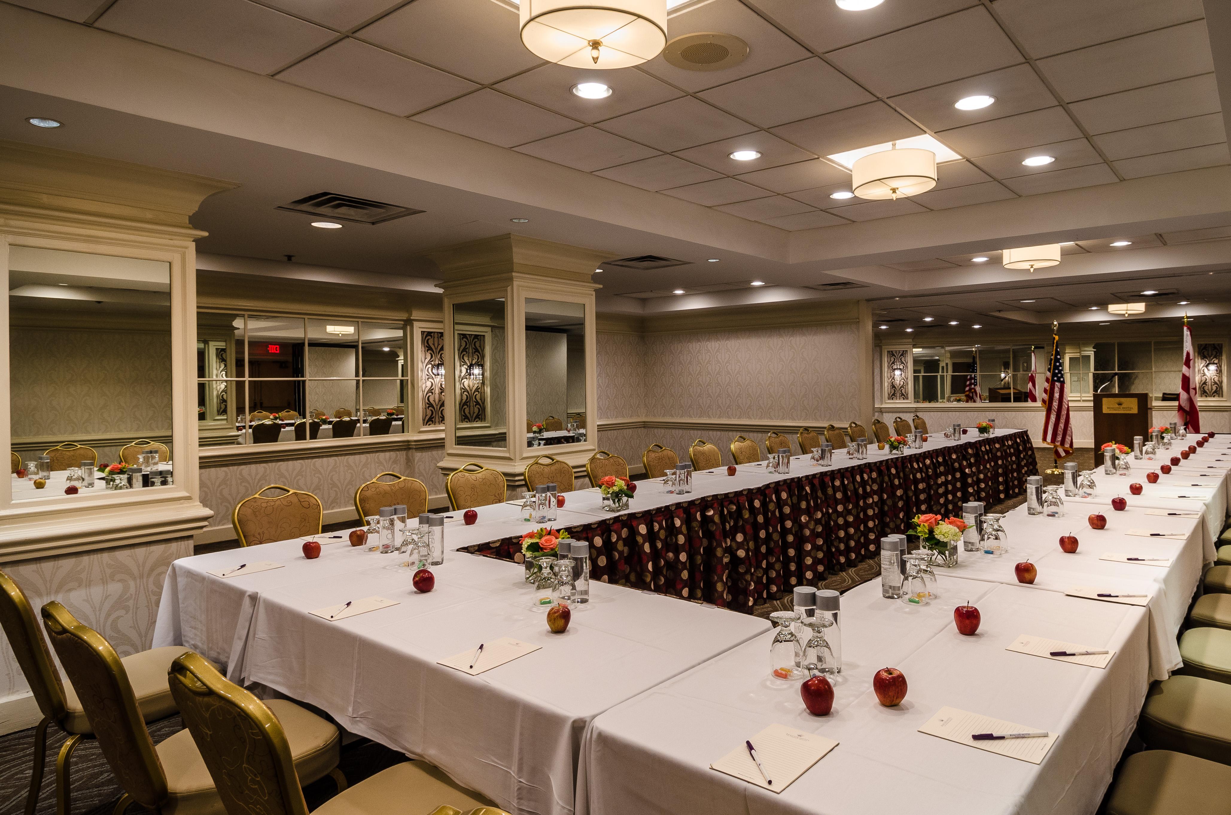 Beacon & Corporate Quarters Hotel 4*