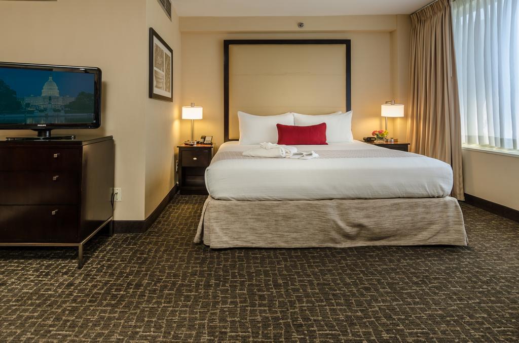 Hotel Beacon & Corporate Quarters